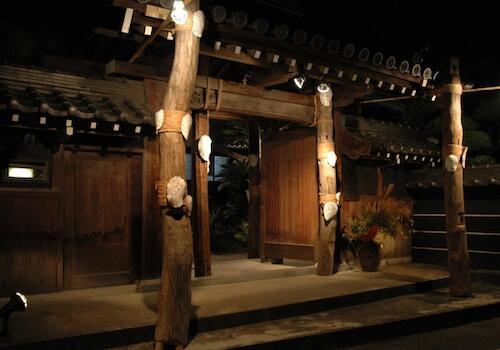 飲食店オーナー必見！集客力が変わる古材内装事例5選と不燃材の選び方