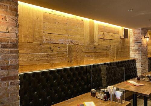 店舗デザイナーが古材を選ぶメリットとは?古材の魅力や人気の活用事例を紹介